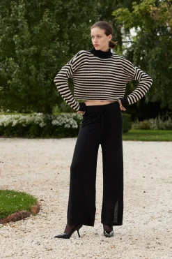 Women ARCAA June Cropped Sweater - Sand & Black