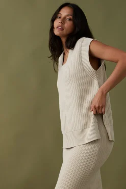 Women ARCAA Vera Knit Vest - Sand