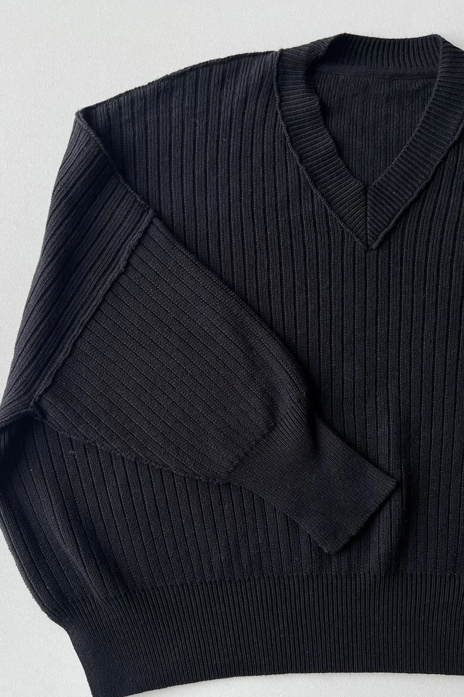 Women ARCAA Vera Sweater - Black