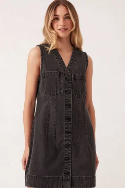 Women Ceres Life Seamed Mini Shift Dress - Vintage Black