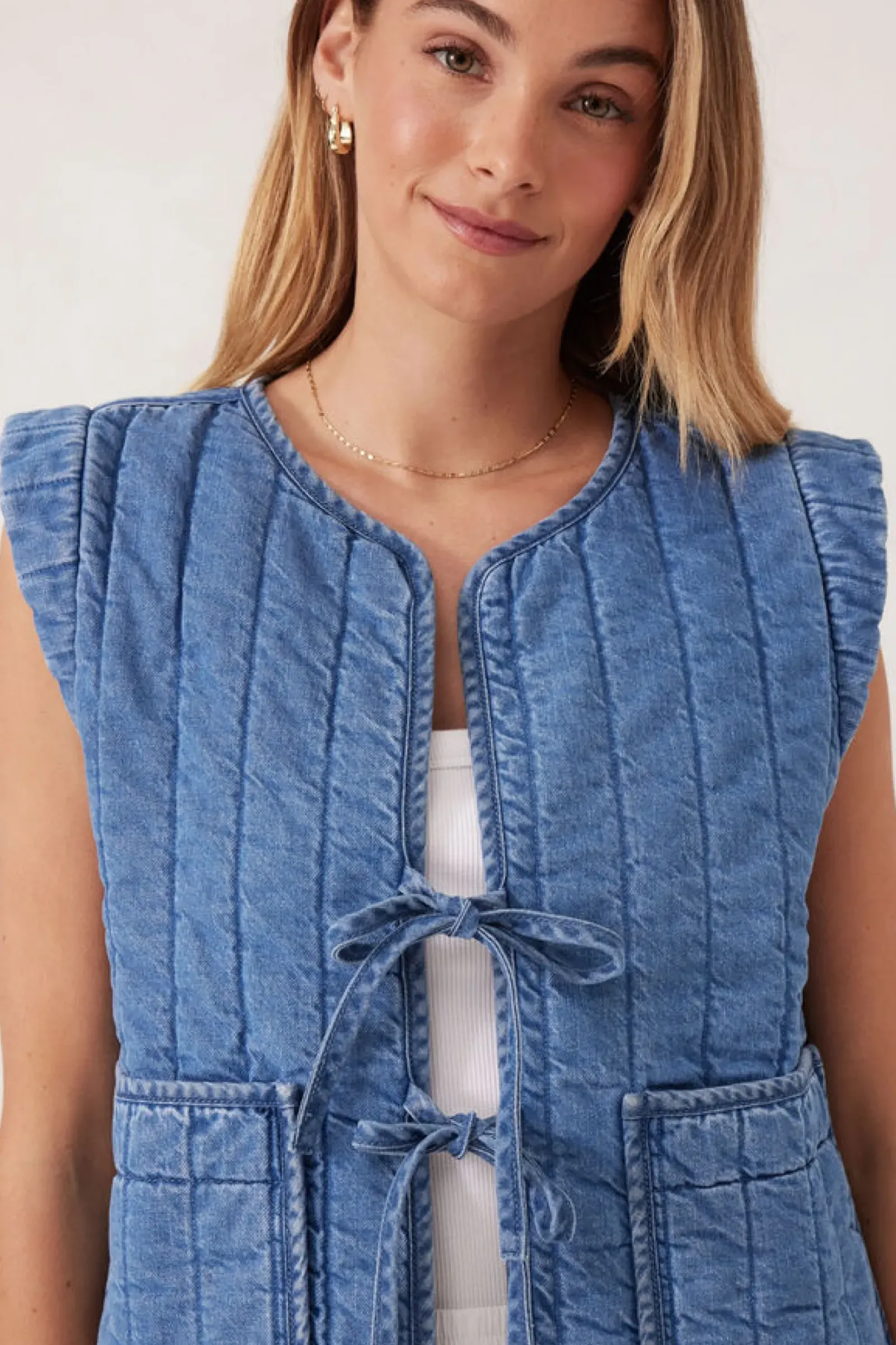 Women Ceres Life Tie Quilted Vest - Worn Blue