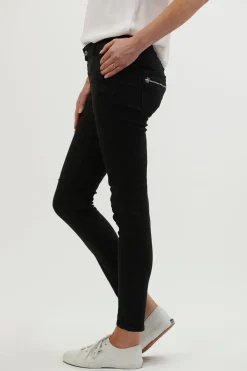 Women Italian Star Button Jean - Black