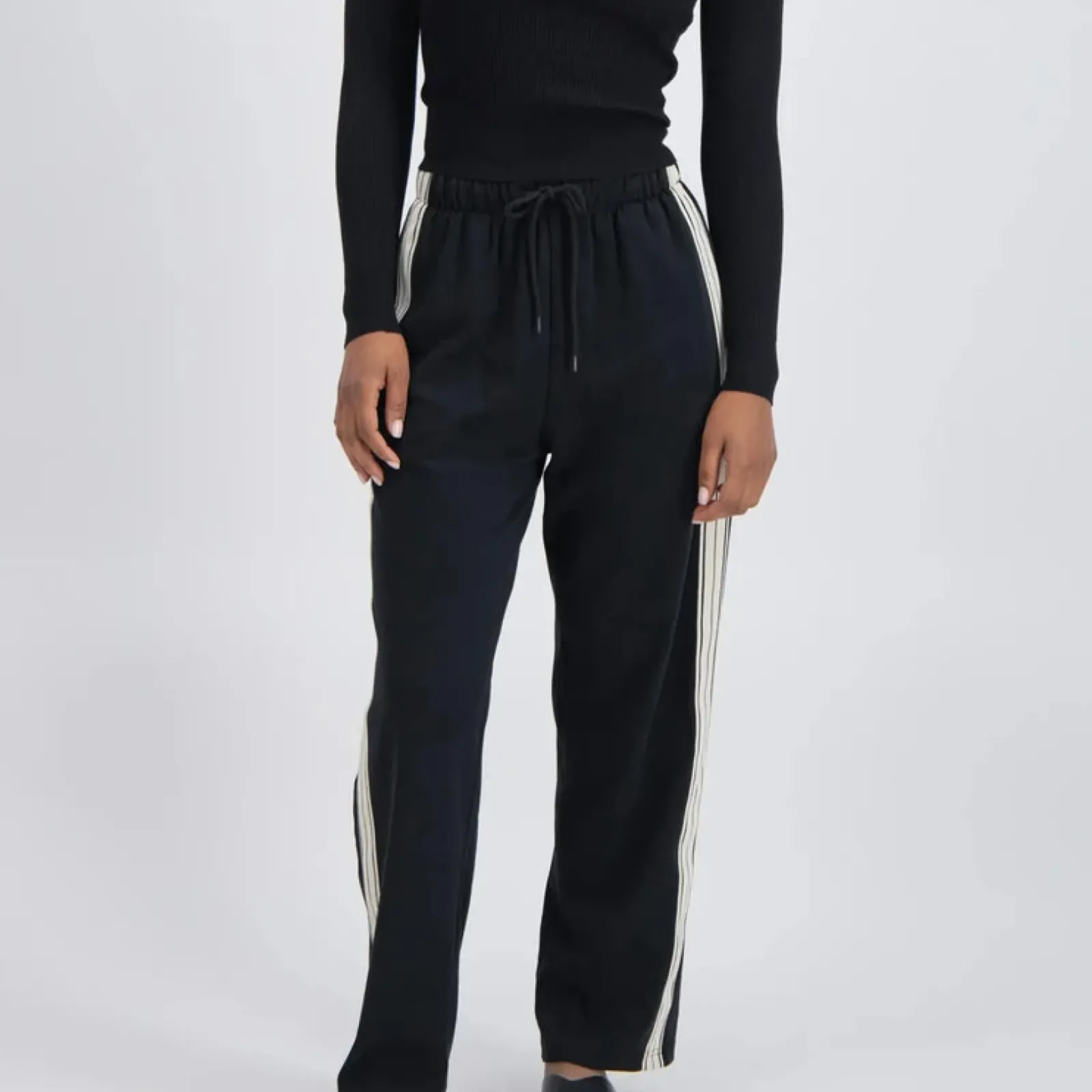 Women Jasmine Alexa Panarea Trackpant - Black