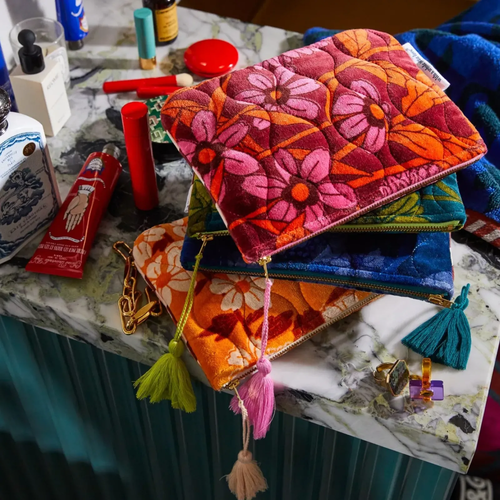 Sage & Clare Sage & Clare Bernanda Velvet Pouch - Lapis