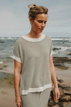 Women Talamaya Lattice Short Sleeve Pullover- Dusty Olive & Cream