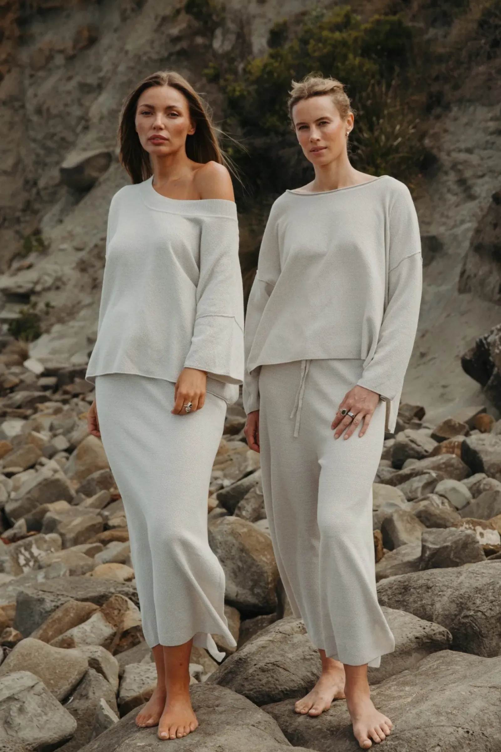 Women Talamaya Retreat Cotton Twist Tee Pullover - Silver & Salt