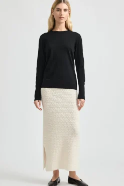 Women Toorallie Fine Merino Crew - Black