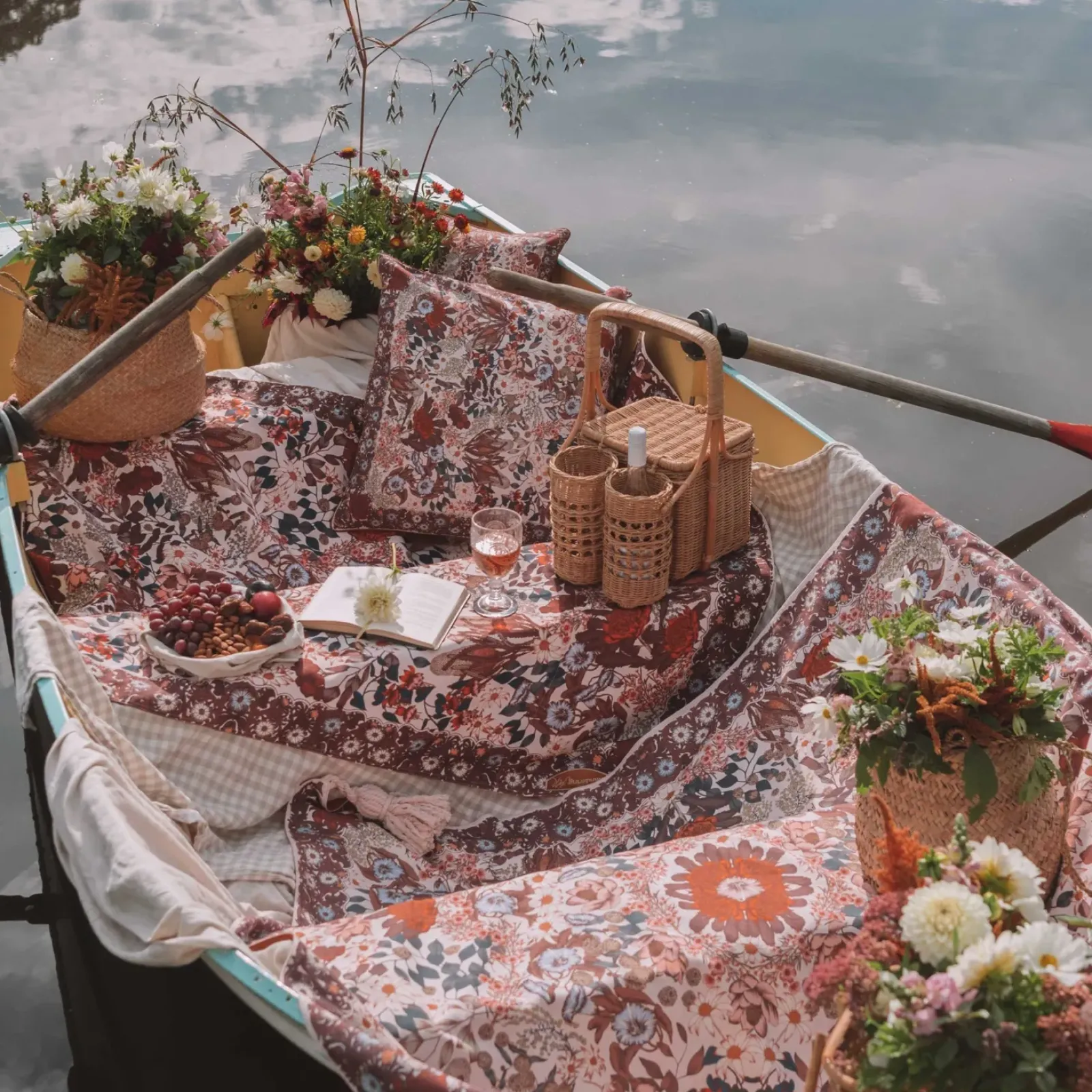 Wandering Folk Native Picnic Rug - Blossom